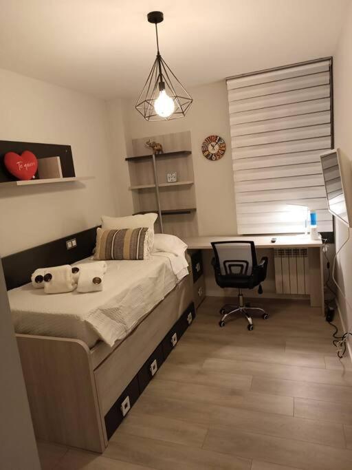 ¡Al Lado De La Clinica Oftalmologica Vega! Apartamento Oviedo Exterior foto