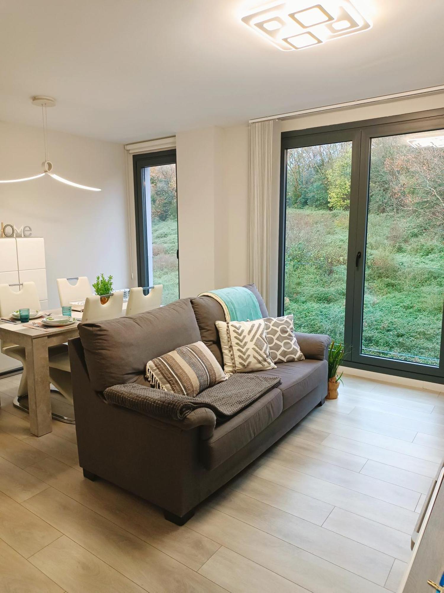 ¡Al Lado De La Clinica Oftalmologica Vega! Apartamento Oviedo Exterior foto