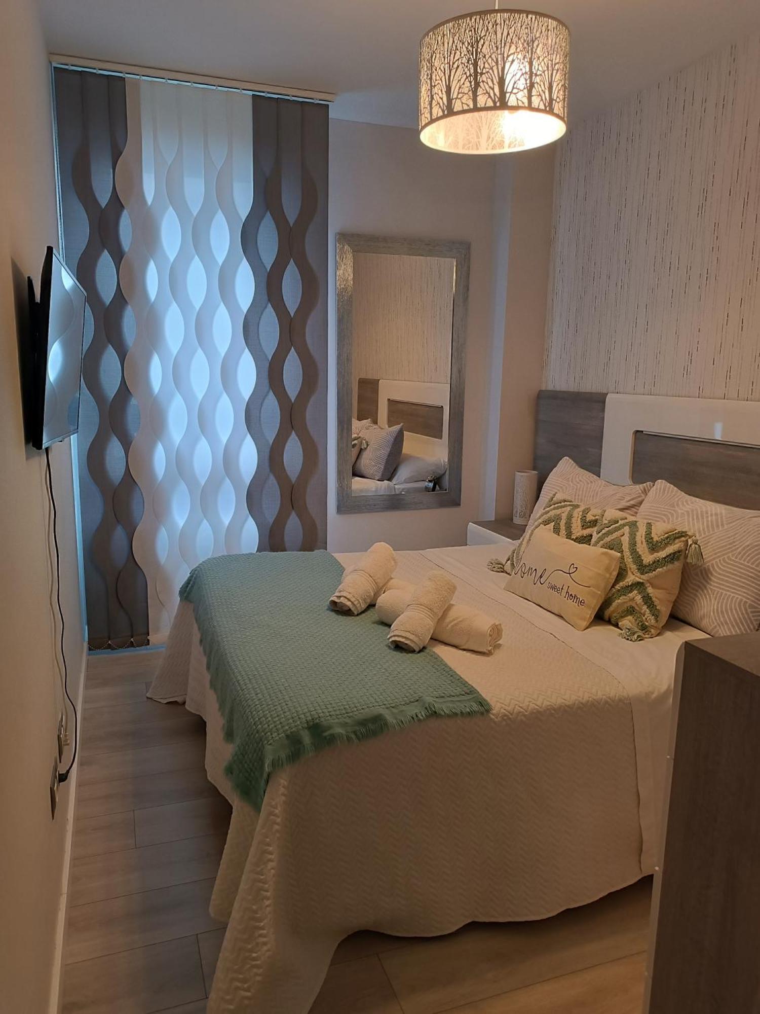 ¡Al Lado De La Clinica Oftalmologica Vega! Apartamento Oviedo Exterior foto